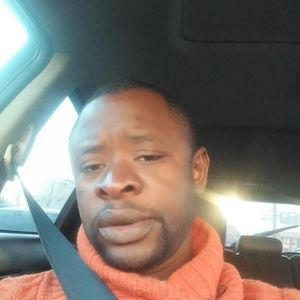 Meet your Posher, Gregory